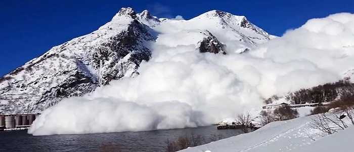 Francia: valanga travolge 6 sciatori sulle Alpi francesi