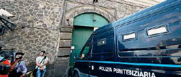 Calabria: nelle carceri si vive una "grave situazione igienico-sanitaria"