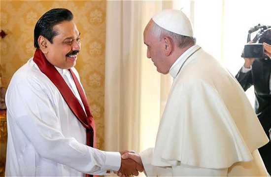 Papa Francesco in Sri Lanka: "Violenza nasce dall'incapacità di riconciliarsi"