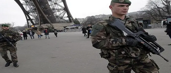 Parigi, fonti affermano la fuga di sei soggetti legati all'attacco del Charlie Hebdo