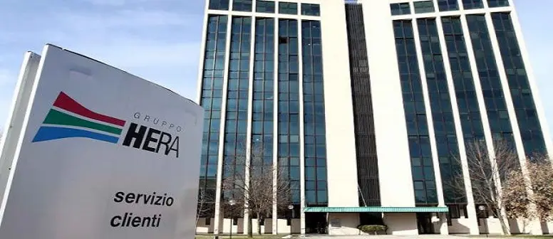 Modena, rifiuti abbandonati in Stradello basso: interviene Hera