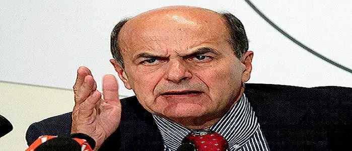 "Salva Berlusconi", la polemica continua, Bersani chiede spiegazioni e propone Prodi al Quirinale