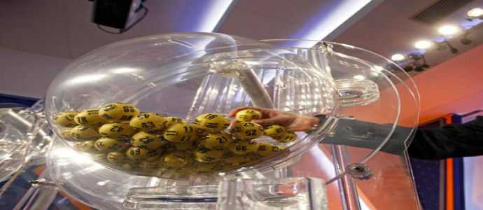 Lotto: a Catanzaro 97.500 euro, la vincita piu' alta d'Italia
