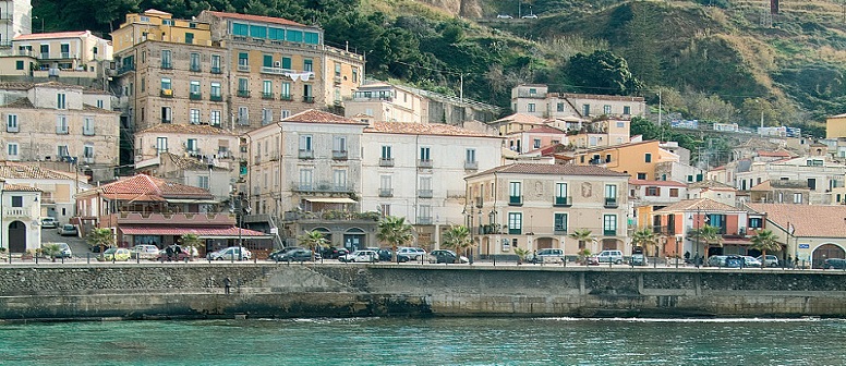 Gioco d'azzardo: bisca clandestina sequestrata a Pizzo (VV)