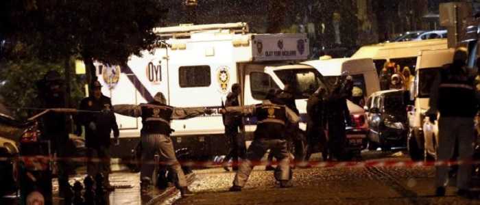 Istanbul: attentato kamikaze, un morto e un ferito
