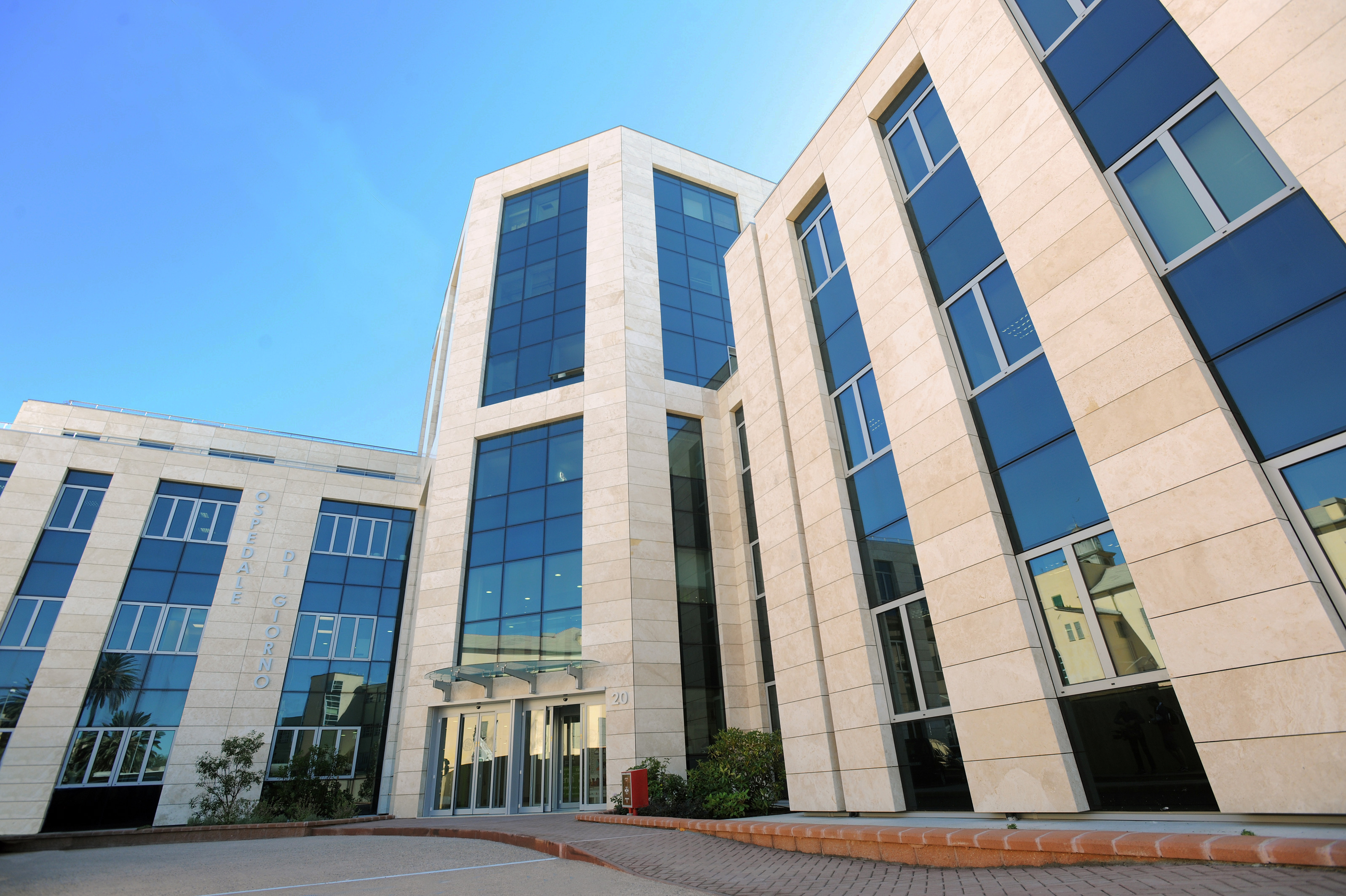 Peggiorano le condizioni del bimbo di due mesi colpito alla testa