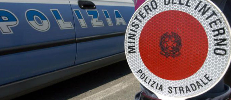 Siracusa-Catania: tir carico di azoto si incendia in galleria