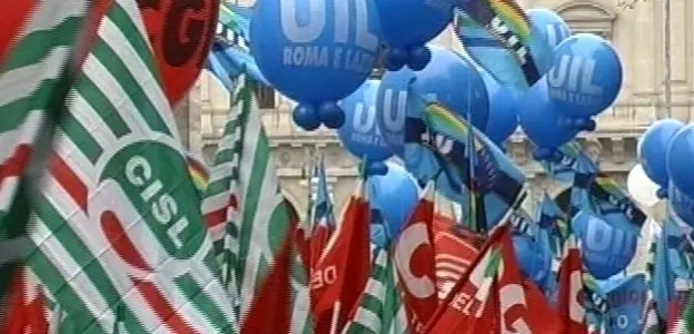 Legge stabilità, sindacati sul piede di guerra: occupate sedi delle province