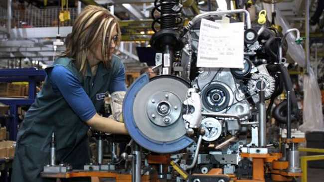 Istat, note positive dall'industria