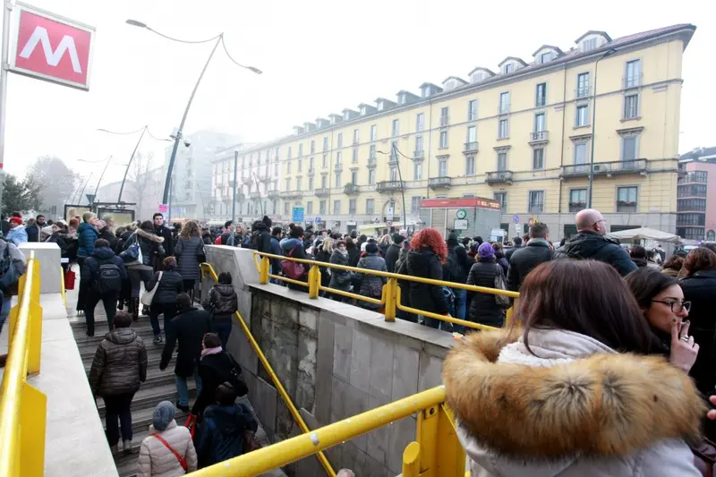 MM3, guasto ad una pompa e si allagano i binari: chiusa la linea gialla