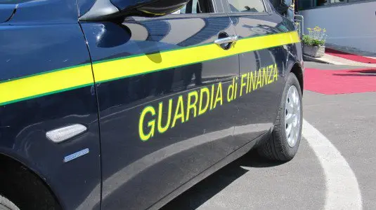 Roma: diciotto arresti per riciclaggio attraverso money transfer