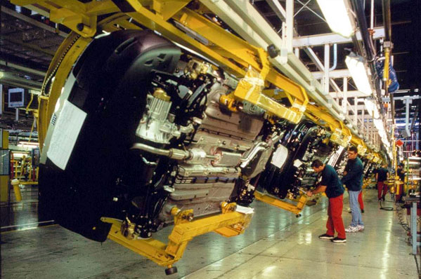 Istat: -0,1% produzione industriale in ottobre