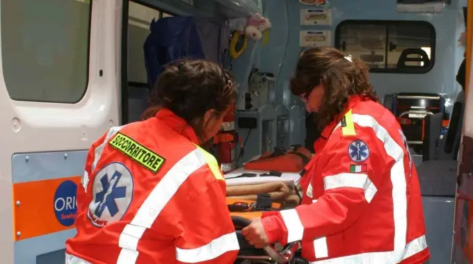 Teramo, incidente tra un auto e un rimorchio: muore un ragazzo di 29 anni