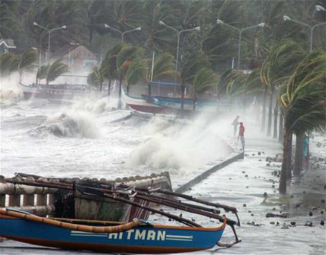 Il tifone Hagupit travolge le Filippine, sono già quattro i morti accertati