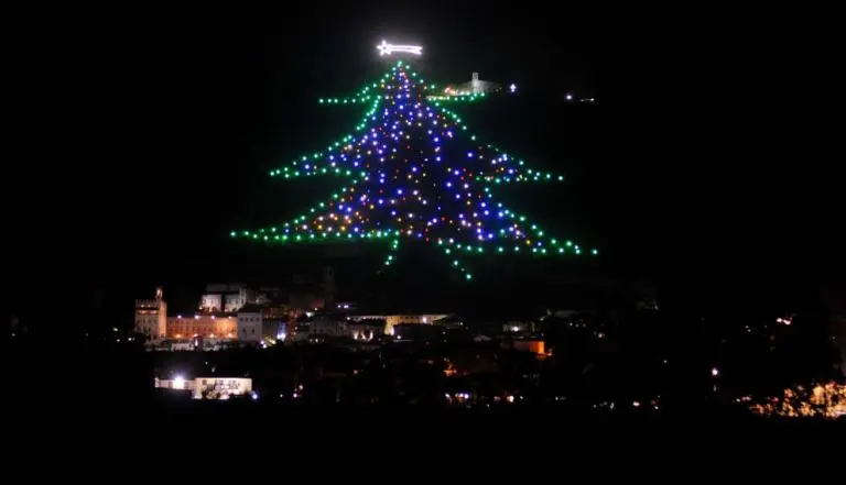 Accensione dell'Albero di Natale più grande del mondo