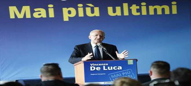 Primarie Pd: comizio di De Luca a Napoli