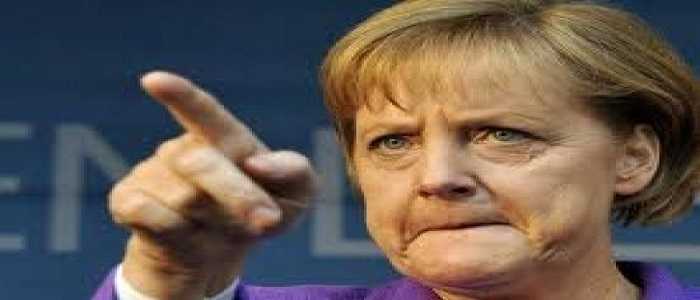 La Merkel sull' Italia: "Le riforme sono insufficienti"