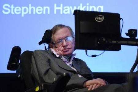 Stephen Hawking: "l'intelligenza artificiale può portarci all'estinzione"