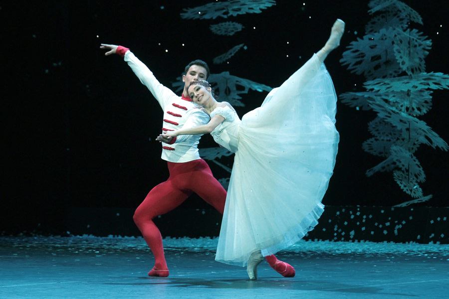 Il balletto de "Lo Schiaccianoci"incanta gli spettatori del Lirico di Cagliari