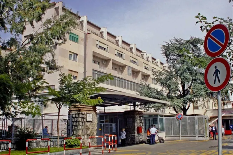 Napoli: scooter guidato da minore travolge madre e figlio di 5 anni. Morto il bambino