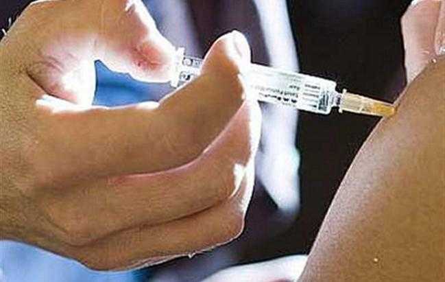 Il caso dei vaccini antinfluenzali, l'assessore Mantovani: «Nessuno distribuito in Lombardia»