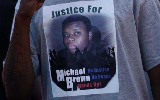 Ferguson, il poliziotto Wilson non sarà incriminato: scontri nelle città americane