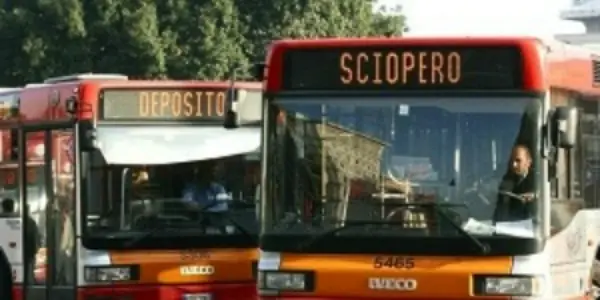 Sciopero previsto per il 12 Dicembre, l'Autorità di Garanzia: "Irregolare lo stop dei trasporti"