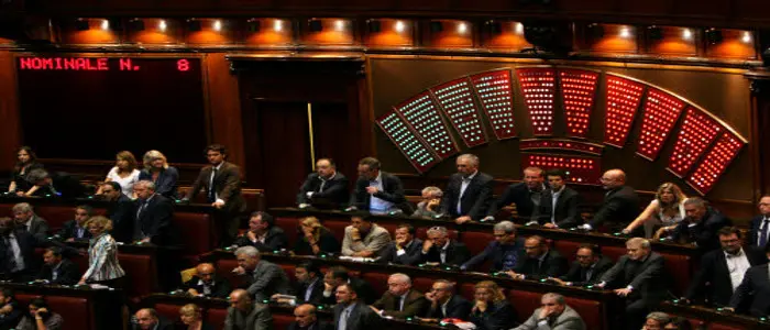 Legge di Stabilità: parte l'emendamento per il bonus bebé e il canone Rai in bolletta