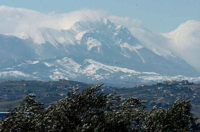 Gran Sasso, ritrovati morti in un dirupo i due alpini dispersi