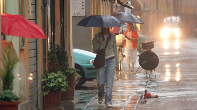 Maltempo, è allerta in Veneto: attesa piena del Po