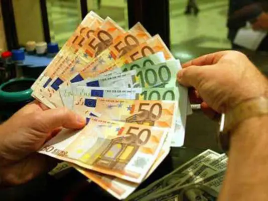 L'amministratore unico si impossessa di 30mila euro, i soci si fanno giustizia da soli