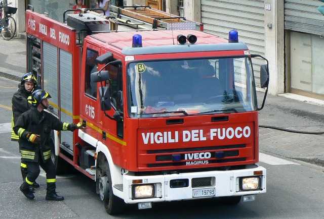 Maltempo Genova, crolla soffitto appartamento a Di Negro: 40enne in stato confusionale