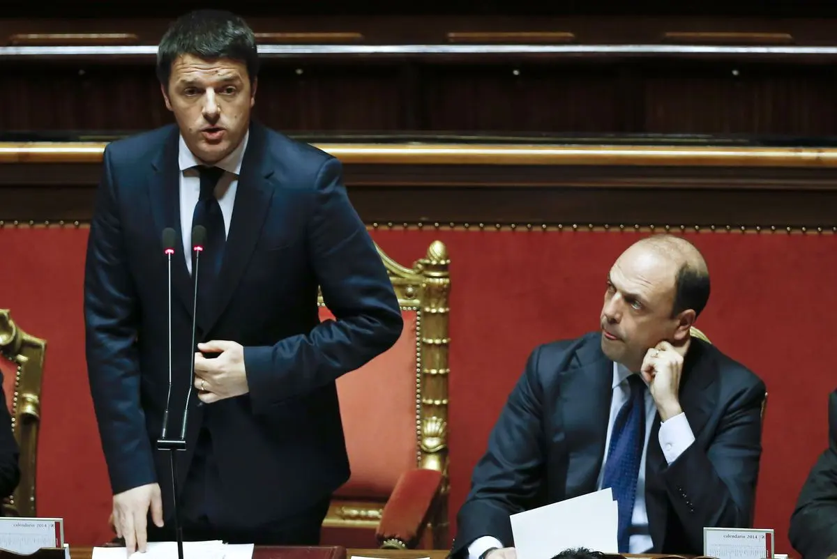 Renzi, patto di governo con la maggioranza: «Insieme fino al 2018 e legge elettorale entro l'anno»