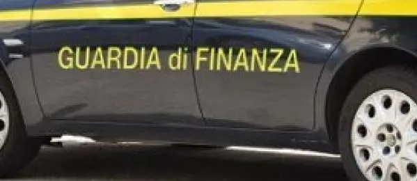 Palermo: Gdf smaschera falso cieco che gestiva pescheria