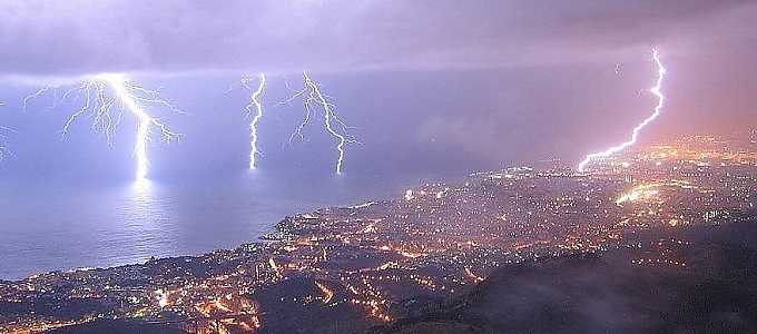 Allerta meteo in Campania: da domani forti pioggie e temporali
