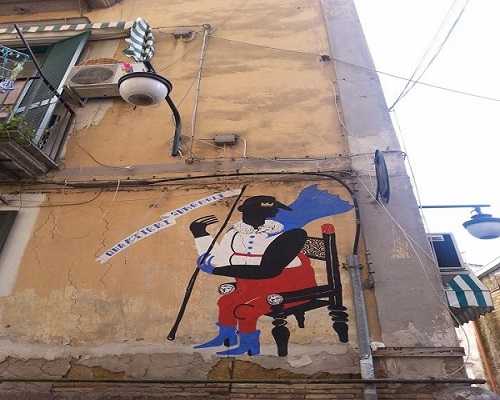 I Quartieri Spagnoli e la Street Art: viaggio tra falsi pregiudizi e nuovi percorsi urbani