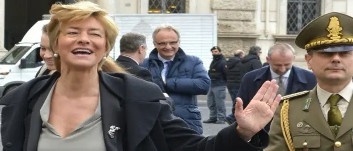 Pinotti: "Stiamo lavorando per i Marò"