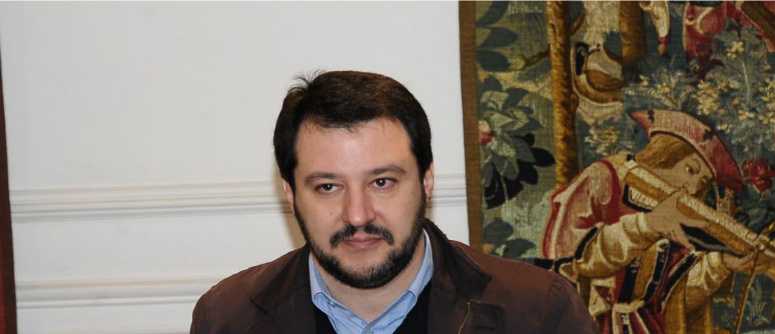 Milano, Salvini: "Necessario l'esercito per cacciare abusivi"