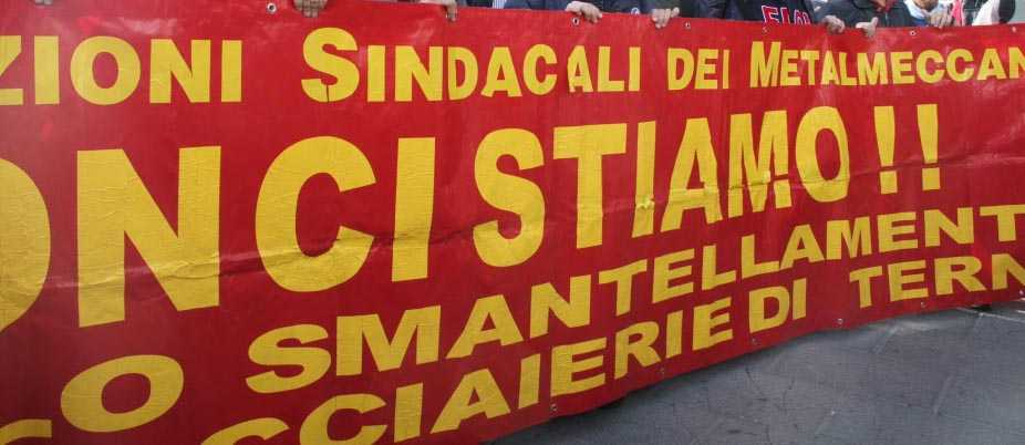 Scontri operai Ast Terni, i dimostranti: "Siamo stati manganellati"