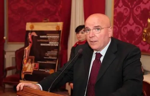 Mario Oliverio: "No alla chiusura della scuola di Polizia di Vibo"