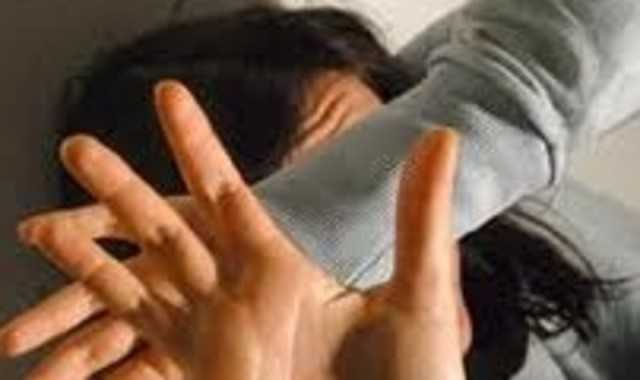 Violenza domestica ad Ostia: picchia ripetutamente la compagna, arrestato ventinovenne