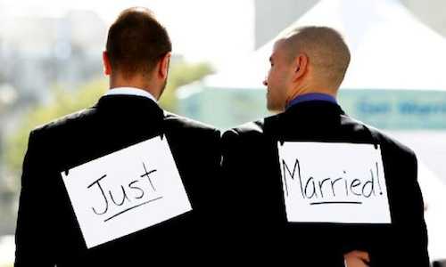 Roma: trascritte oggi in comune le nozze di sedici coppie gay sposate all'estero