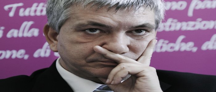 Vendola sui tagli alle Regioni: "Consegnerò le chiavi della Regione Puglia per protesta"