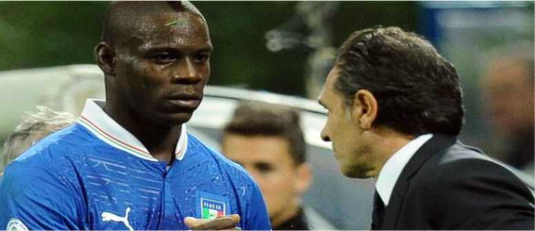 Balotelli contro Prandelli: "Non è un uomo vero"