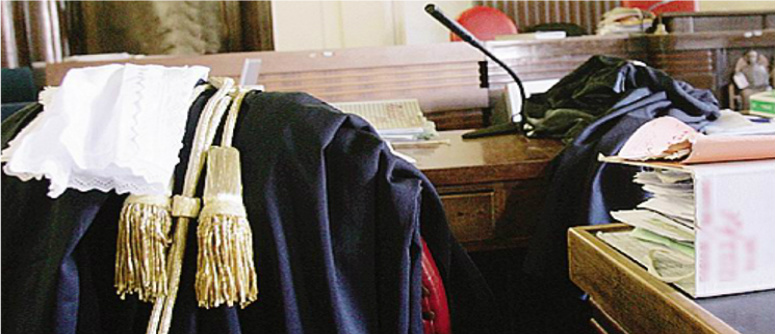 Varese, arrestato capo dei giudici di pace per molestie ad avvocatessa