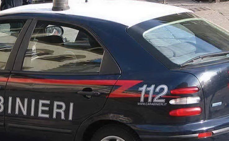 Rivarolo, rissa tra vicine di casa: accoltellata una 25enne