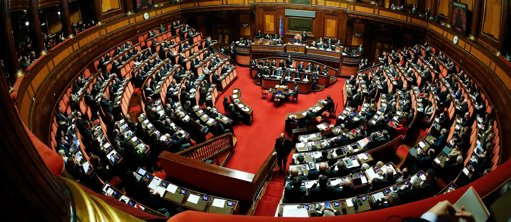 Jobs Act, via libera del Senato. Renzi: "Molto contento del risultato numerico"