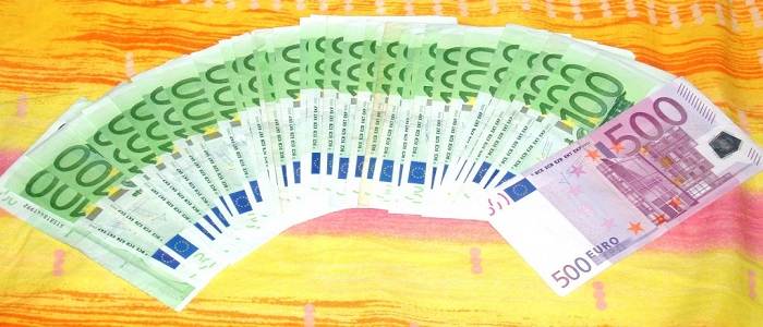 Si parte con i vitalizi in Regione Puglia e rispunta la Di Bello, ex sindaco di Taranto