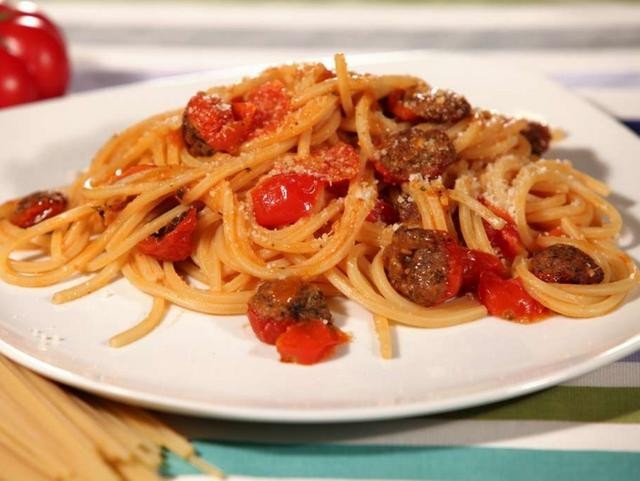 Vermicelli con pomodorini al forno