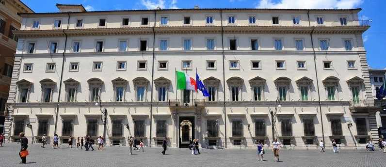 Jobs Act, Matteo Renzi incontra i sindacati a Palazzo Chigi